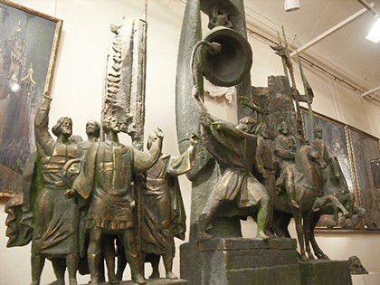 2 Монументальная . Недадим врагу топтать землю русскую